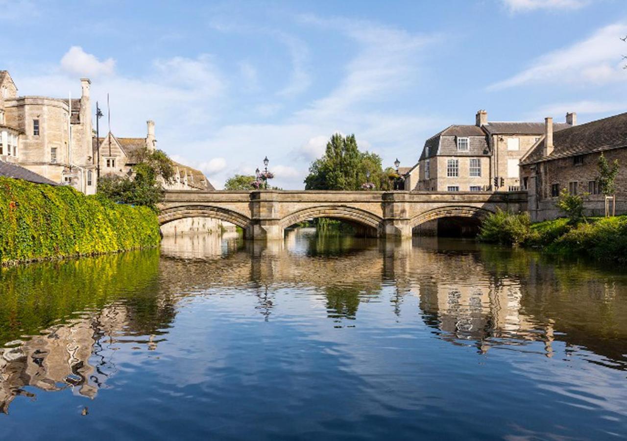 Town Centre Retreat - 1 Bed By Apex Stays Stamford Extérieur photo